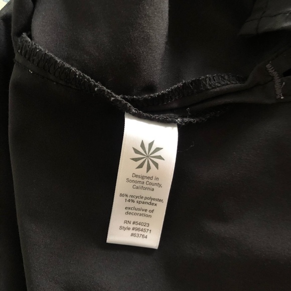 Athleta Black Tank Size Medium - Picture 5 of 6